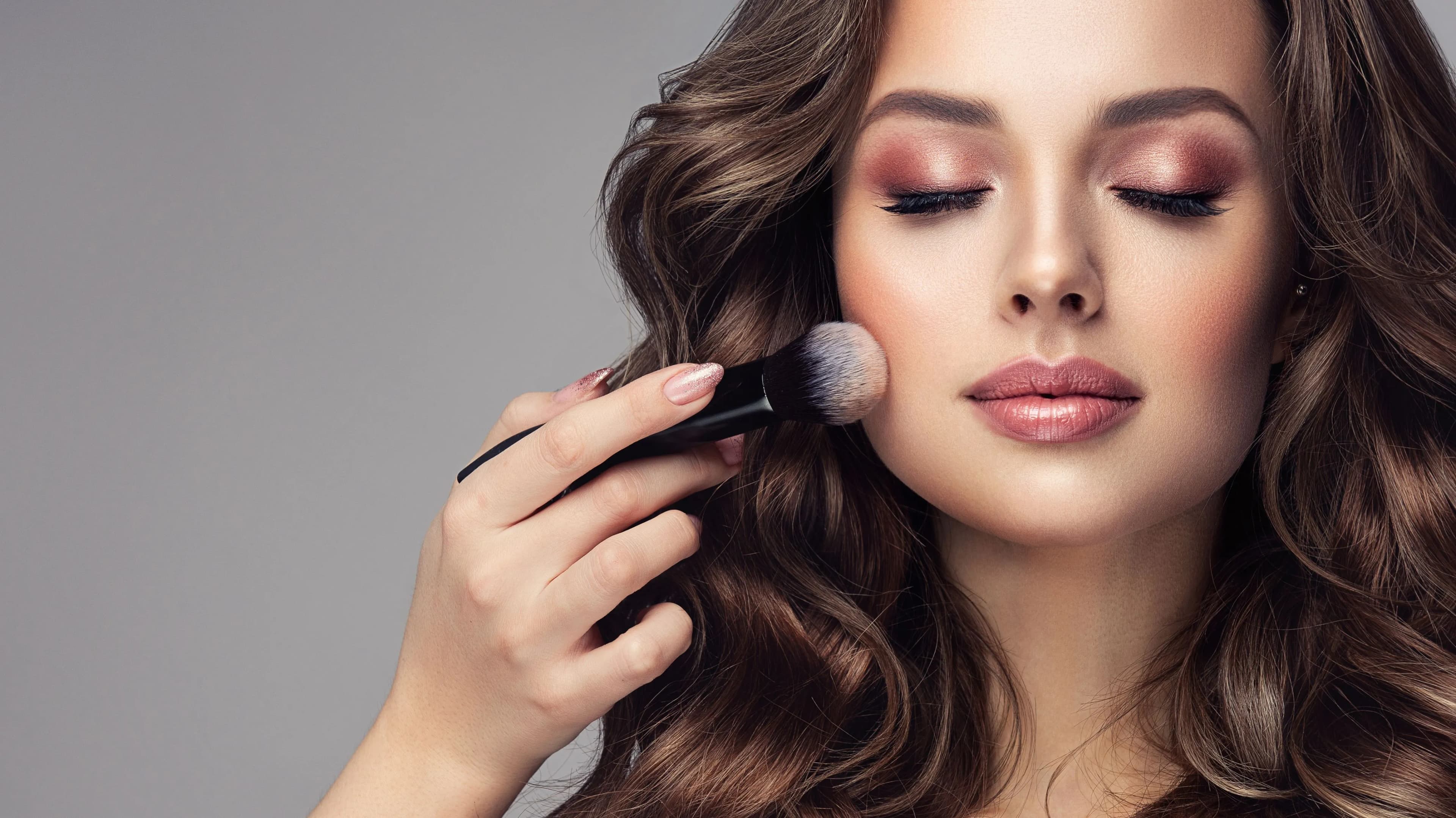 Tinas Makeover makeup artist applying lipstick
